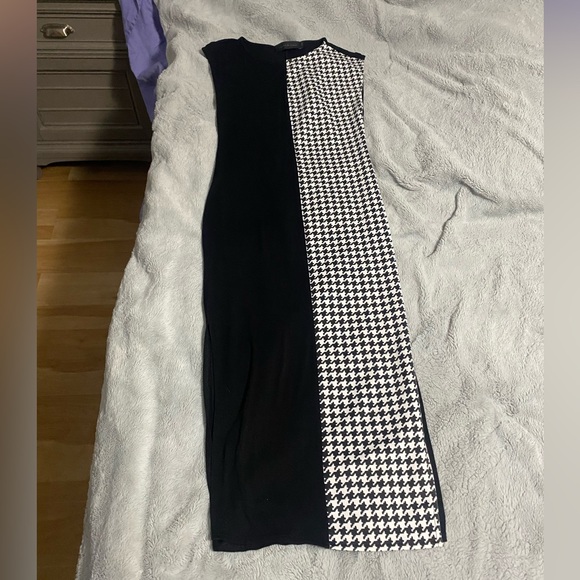 Stella & Jamie Dresses & Skirts - Stella & Jamie houndstooth midi dress SZ XS black slit